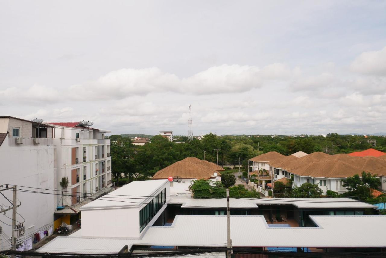 Seven Seas Resort Pattaya & Sofa Bed ジョムティエンビーチ エクステリア 写真