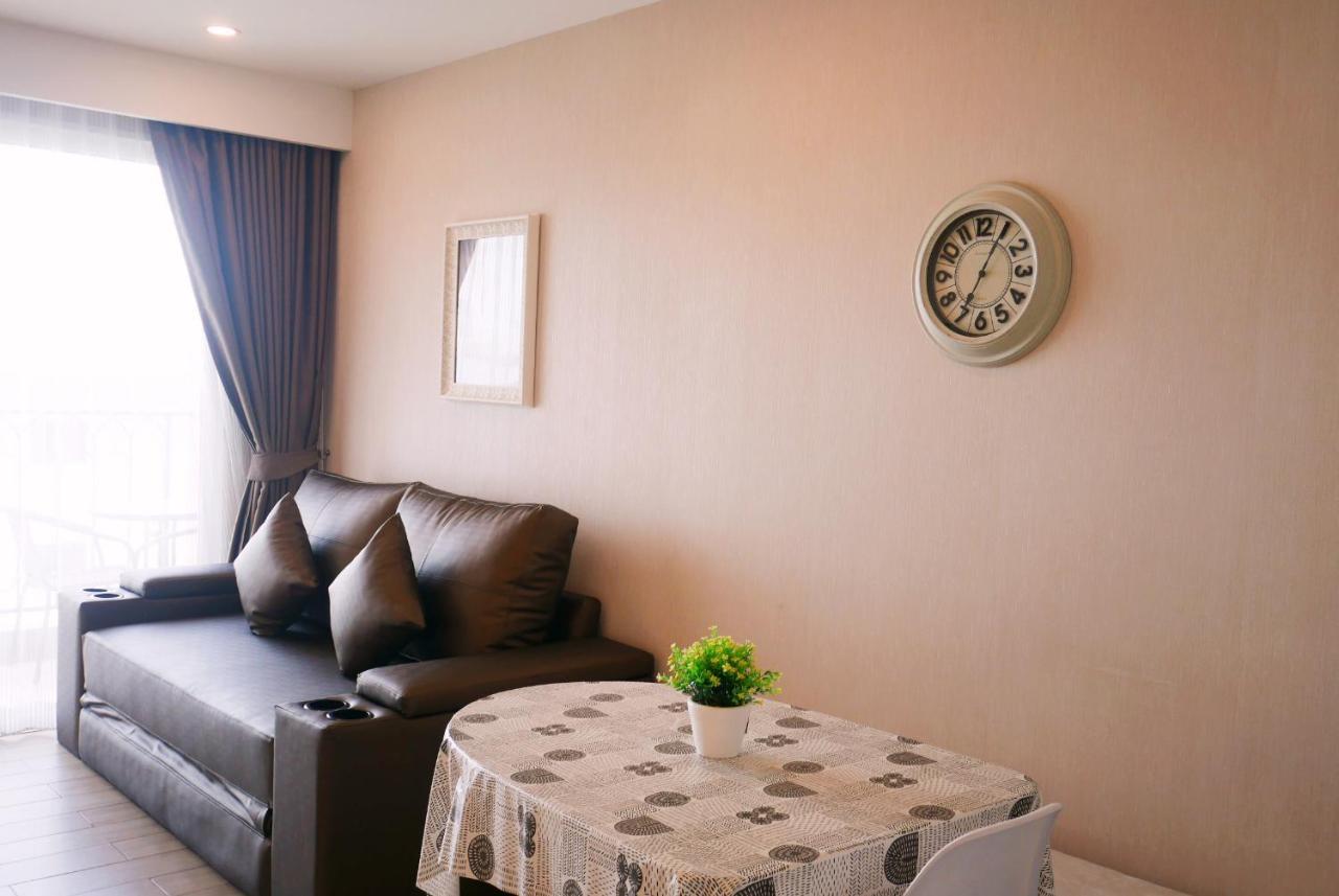 Seven Seas Resort Pattaya & Sofa Bed ジョムティエンビーチ エクステリア 写真