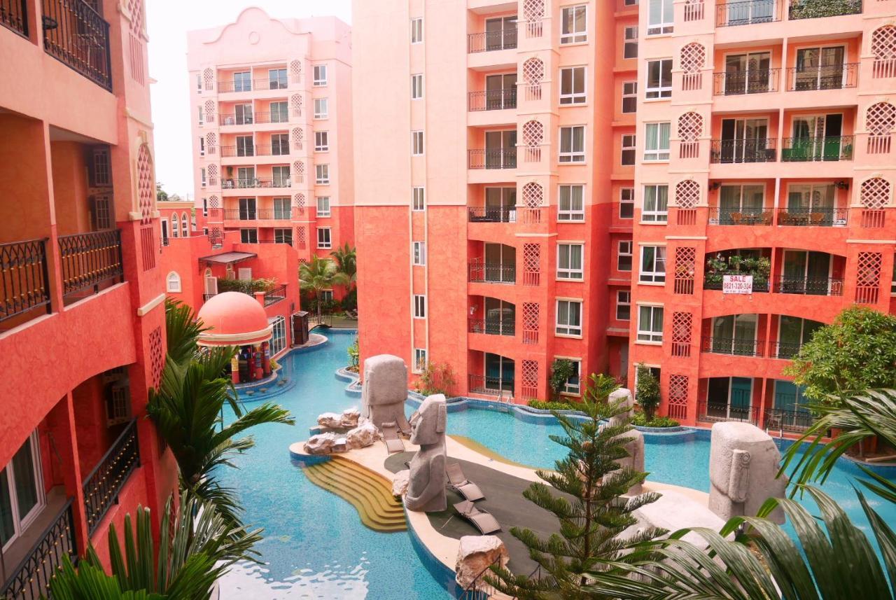 Seven Seas Resort Pattaya & Sofa Bed ジョムティエンビーチ エクステリア 写真