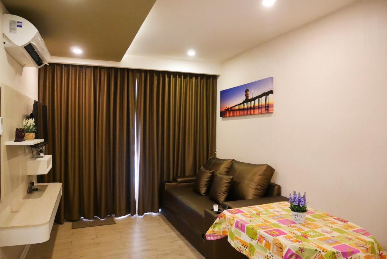 Seven Seas Resort Pattaya & Sofa Bed ジョムティエンビーチ エクステリア 写真