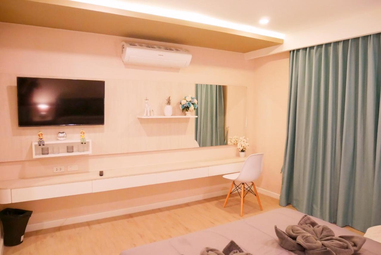Seven Seas Resort Pattaya & Sofa Bed ジョムティエンビーチ エクステリア 写真